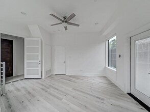1022 Eldorado Ave in Dallas, TX - Building Photo - Building Photo