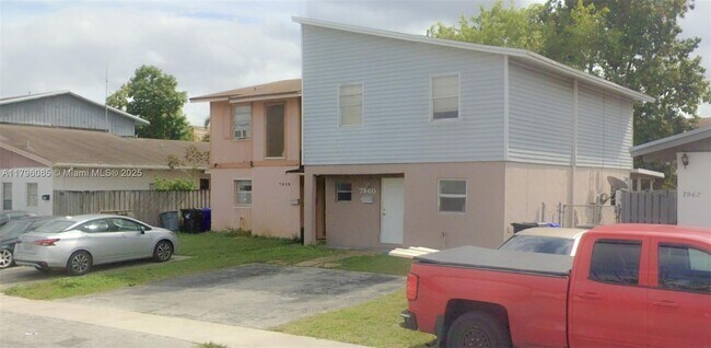 7960 SW 6th St in North Lauderdale, FL - Building Photo - Building Photo