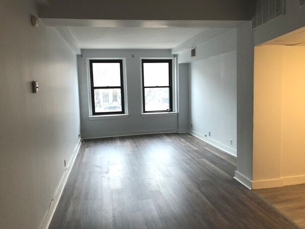 475 Commonwealth Ave, Unit 202 in Boston, MA - Building Photo - Building Photo