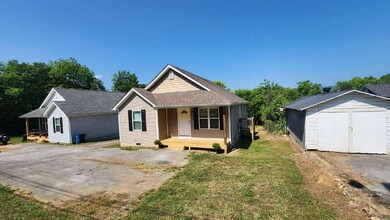 110 2nd St in Rossville, GA - Building Photo - Building Photo