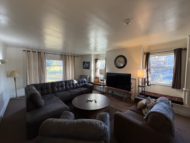 313 Wait Ave in Ithaca, NY - Building Photo - Building Photo