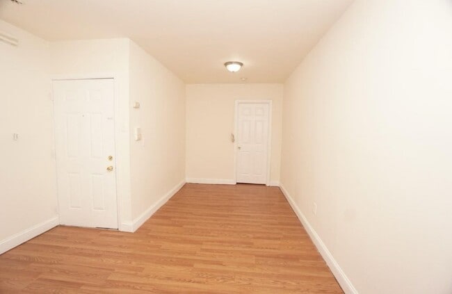 87 Wales Ave in Jersey City, NJ - Building Photo - Building Photo