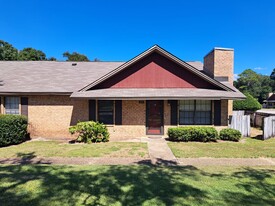 4462 Bellview Ave in Pensacola, FL - Building Photo