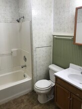 509 High Ave, Unit 509 in Oshkosh, WI - Building Photo - Building Photo