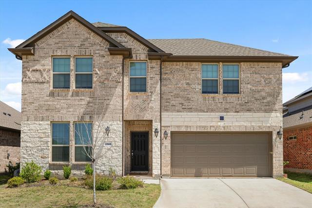 2505 Glasgow Wy in Denton, TX - Foto de edificio