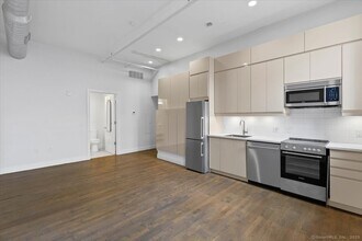 124 Temple St in New Haven, CT - Building Photo - Building Photo