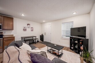 401 S Woodlawn Ave in Bloomington, IN - Foto de edificio - Interior Photo