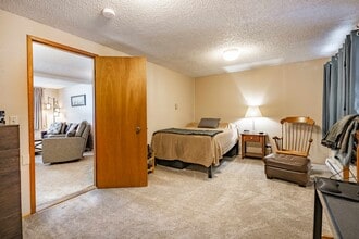 1072 Mitchell Ave, Unit C in Blaine, WA - Building Photo - Building Photo