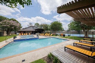 The Preston in Spring, TX - Building Photo