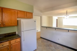 319 S Trenton Ave, Unit 3 in Pittsburgh, PA - Foto de edificio - Building Photo