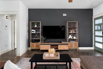 3012 Neal St in Austin, TX - Building Photo - Building Photo