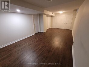 61 Janesville Rd in Vaughan, ON - Building Photo - Building Photo