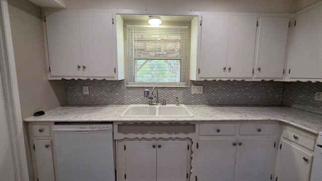 5028 S Georgia Pl in Oklahoma City, OK - Building Photo - Building Photo