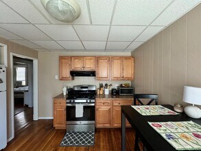 44 Clarendon Ave, Unit 2 in Somerville, MA - Building Photo - Building Photo