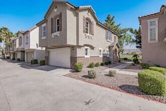 2127 E Huntington Dr in Phoenix, AZ - Building Photo - Building Photo