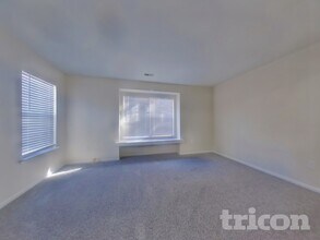 4192 Bluebird Dr in Waldorf, MD - Building Photo - Building Photo