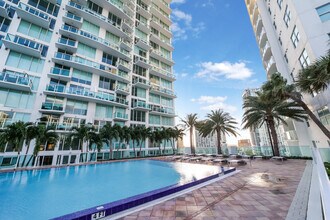 41 SE 5th St, Unit BORS 2308 in Miami, FL - Building Photo - Building Photo