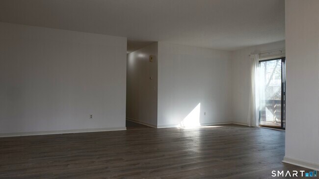 23 Derbyshire in Derby, CT - Building Photo - Building Photo