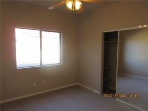 2044 Rex Allen Dr in Kingman, AZ - Building Photo - Building Photo