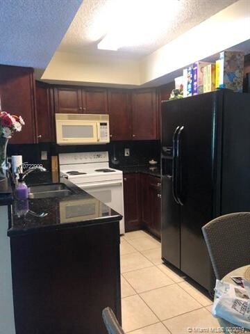 5520 NW 61st St-Unit -214 in Coconut Creek, FL - Building Photo - Building Photo