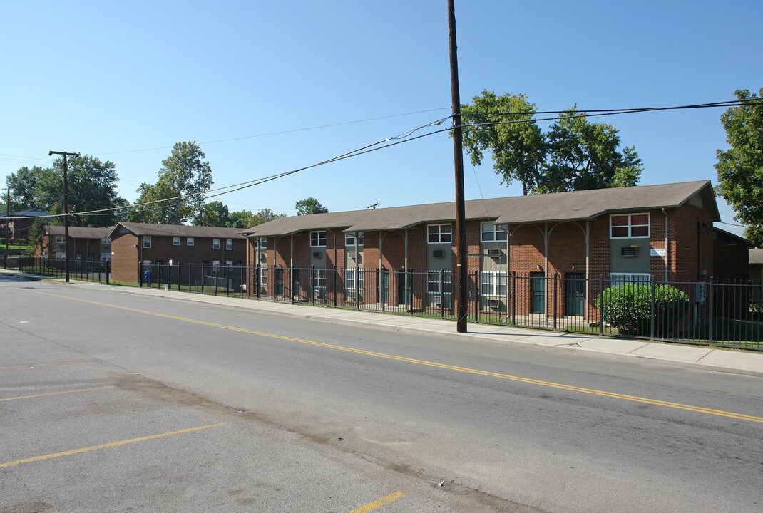 CWA Plaza in Nashville, TN - Building Photo