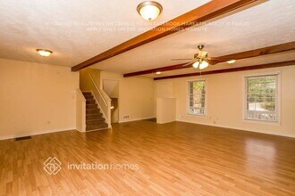 3258 Village Glen Dr SW in Snellville, GA - Building Photo - Building Photo