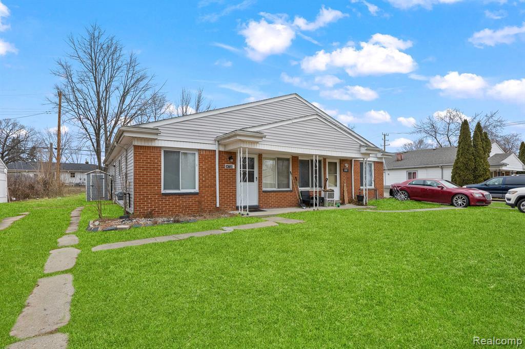 34736 John Hauk St in Westland, MI - Building Photo