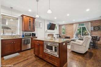 2854 N Burling St in Chicago, IL - Building Photo - Building Photo