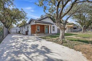 2618 Brandon St in Dallas, TX - Building Photo