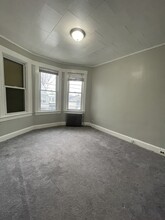 258 Pearsall Ave, Unit 2 in Jersey City, NJ - Building Photo - Building Photo