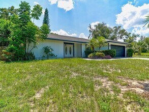 5 N Lakeview Dr in Haines City, FL - Building Photo - Building Photo