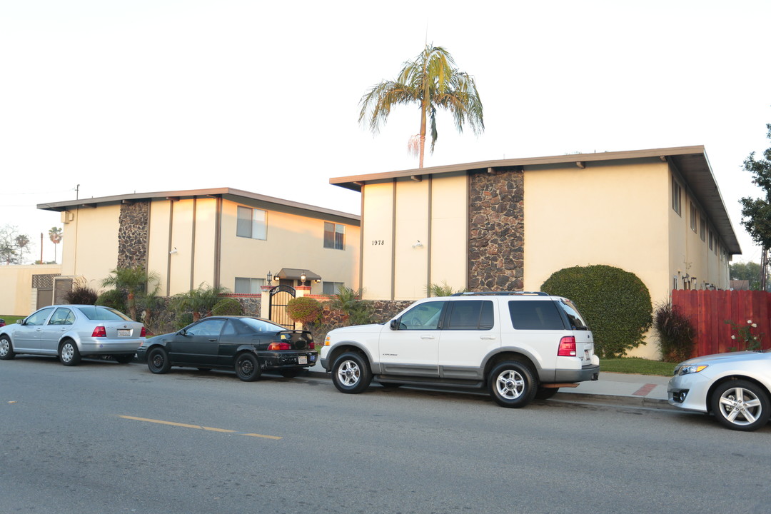 1978 Maple Ave in Costa Mesa, CA - Building Photo