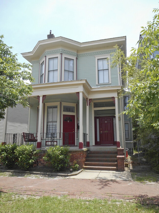 property at 407 E Park Ave