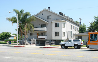 1500 W Victory Blvd in Burbank, CA - Building Photo - Building Photo