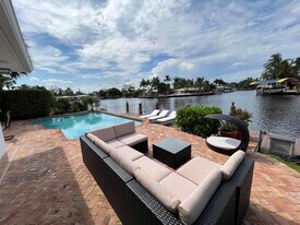 1653 Poinsettia Dr in Fort Lauderdale, FL - Building Photo