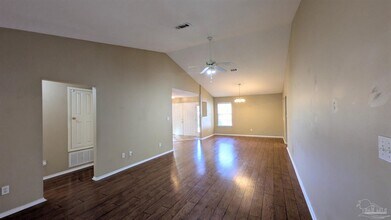 213 Mirabelle Cir in Pensacola, FL - Building Photo - Building Photo