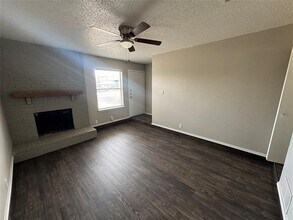 726 Bluebonnet Dr in Keller, TX - Building Photo - Building Photo