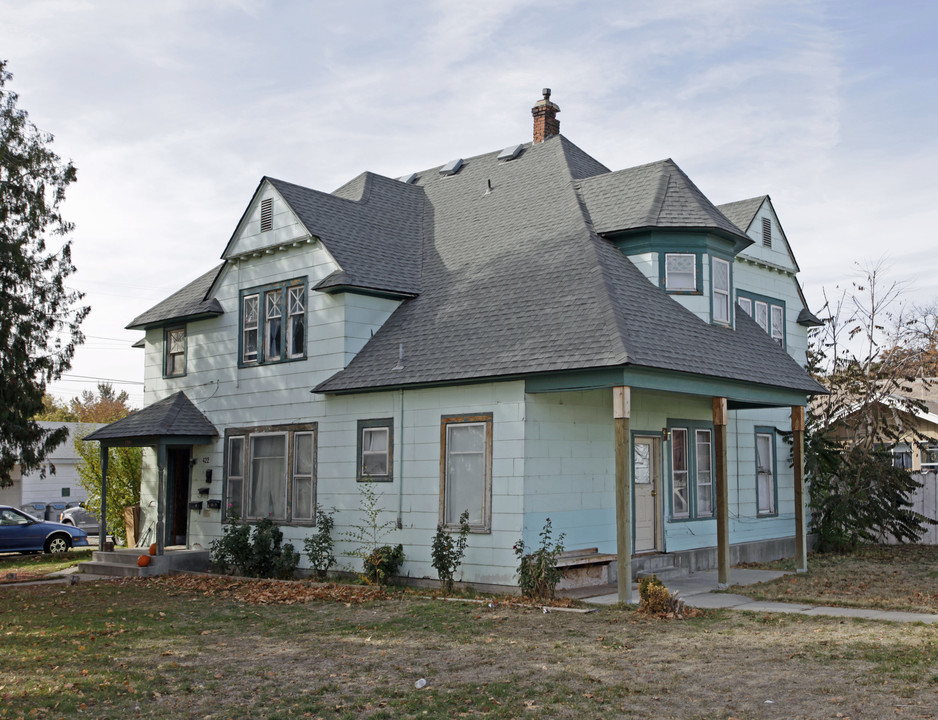 422 Dearborn St in Caldwell, ID - Building Photo