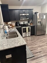 329 Colton St in Huntsville, AR - Building Photo - Building Photo