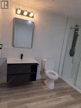 5595 Drummond Rd in Niagara Falls, ON - Building Photo - Building Photo