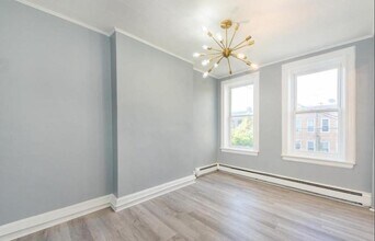 396 Woodlawn Ave in Jersey City, NJ - Building Photo - Building Photo