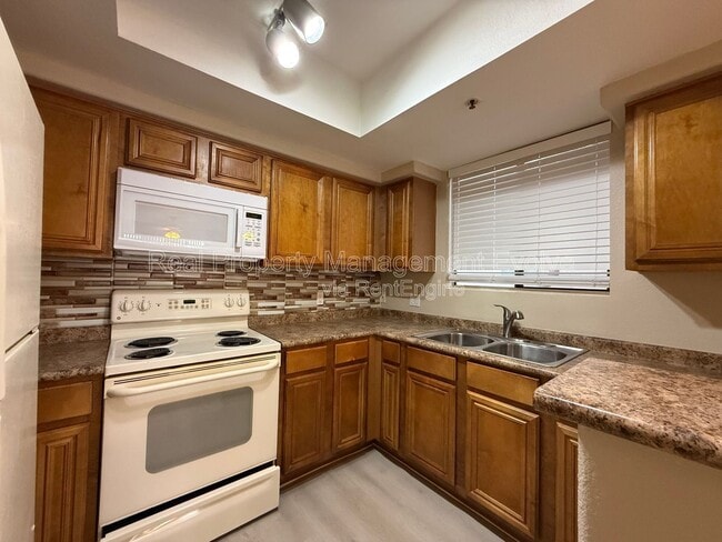 property at 4925 E Desert Cove Ave