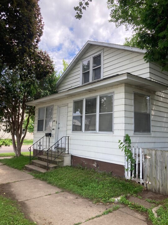 1501 5th Ave S in La crosse, WI - Building Photo