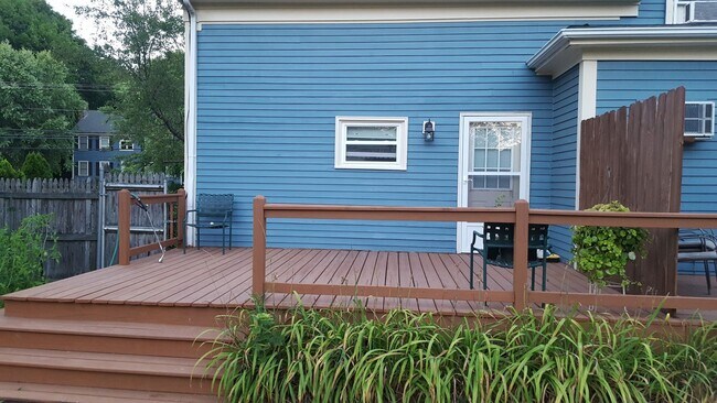 1161 Oakhill Ave in Attleboro, MA - Building Photo - Building Photo