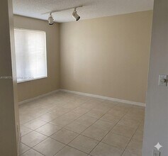 1033 Coral Club Dr in Coral Springs, FL - Building Photo - Building Photo