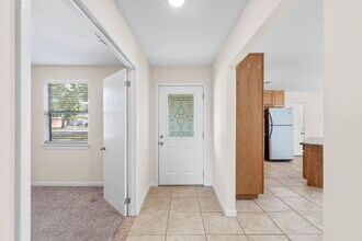 137 Deville Dr in Mary Esther, FL - Building Photo - Building Photo