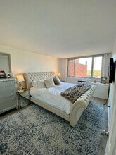 2144 N Lincoln Park W, Unit 14C in Chicago, IL - Foto de edificio - Building Photo