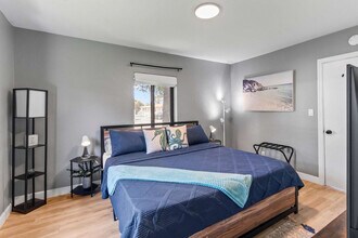 715 NE 6th St in Hallandale Beach, FL - Building Photo - Building Photo