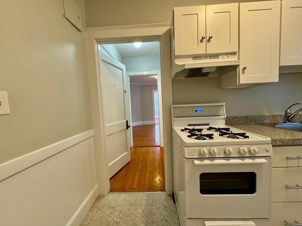 154 Summer St, Unit 3 in Somerville, MA - Building Photo