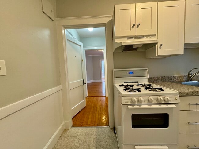 154 Summer St, Unit 3